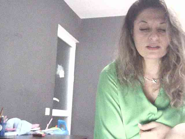 lionessmom webcam