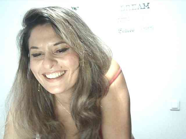 lionessmom webcam