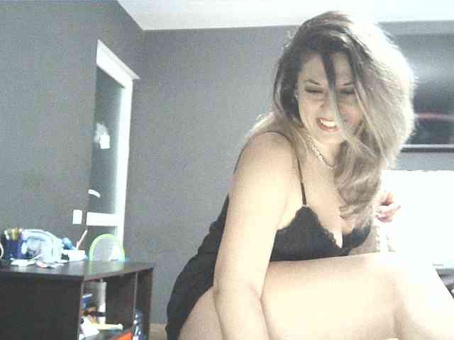 lionessmom webcam