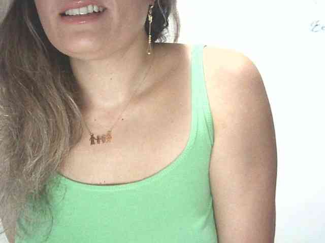 lionessmom webcam
