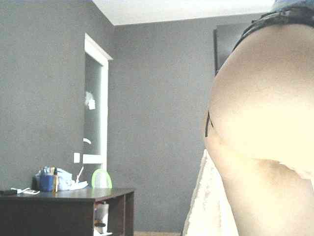 lionessmom webcam