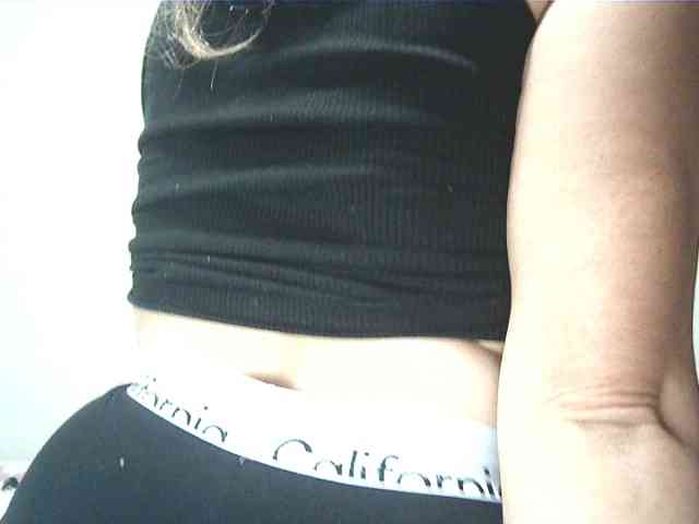 lionessmom webcam