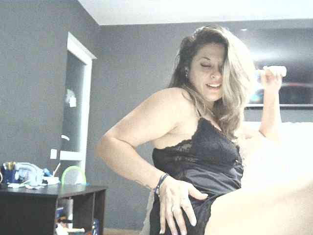 lionessmom webcam