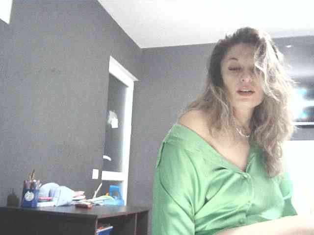 lionessmom webcam