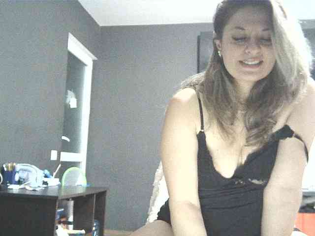 lionessmom Live Webcam on BongaCams