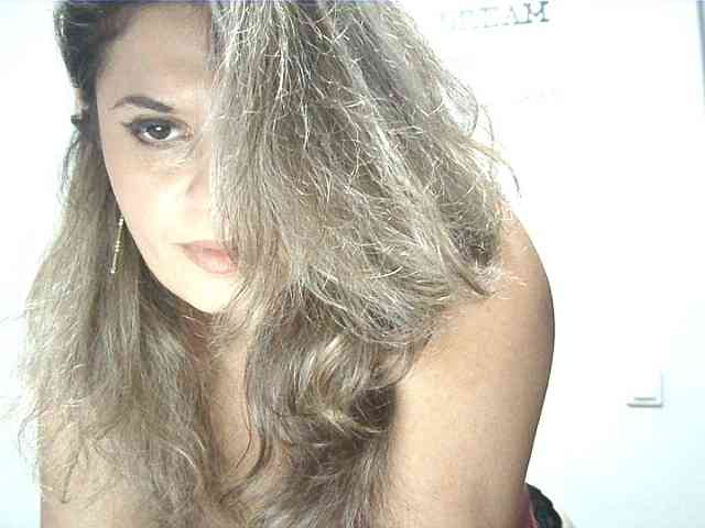 lionessmom webcam