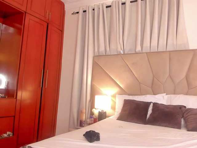 jasminmelonsa's BongaCams show and profile