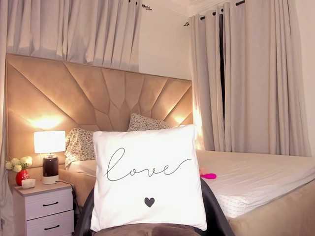 jasminmelonsa's BongaCams show and profile