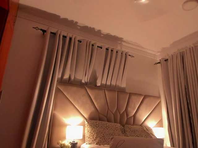 le modèle jasmine_ est en webcam porno dans un show sur le site bongacams, il possède les tags suivants: Ebony,Redhead,Trimmed