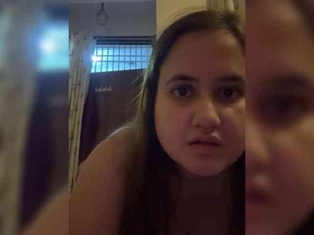 DivineBeautyone webcam