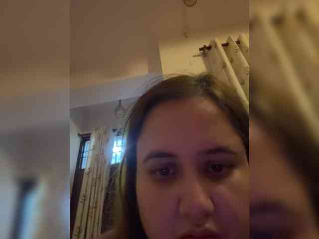 DivineBeautyone webcam