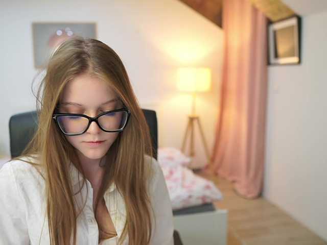 lisamccoy – webcam model profile photo