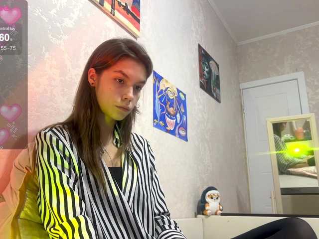 Admire RubyRedkiss, she wants to masturbate for you RubyRedkiss from BongaCams