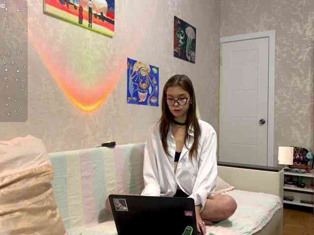 RubyRedkiss webcam