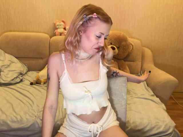 LizzySweetie webcam