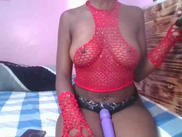 sexxybitch254 webcam