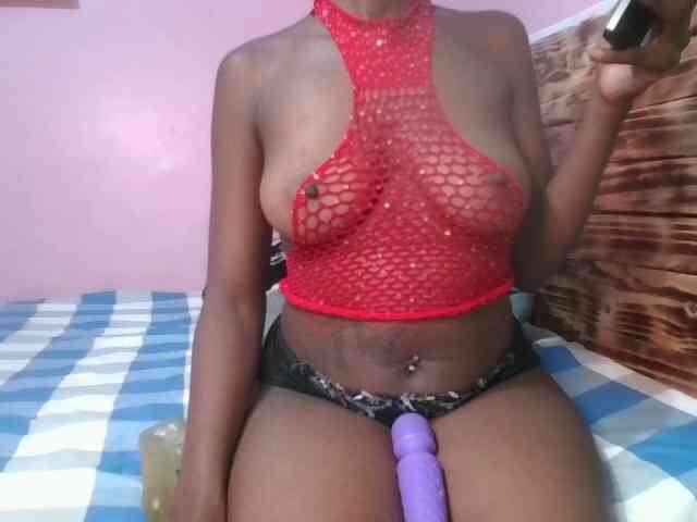 sexxybitch254 webcam