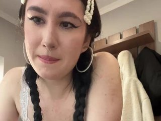 CurvyWoman- Porn Show