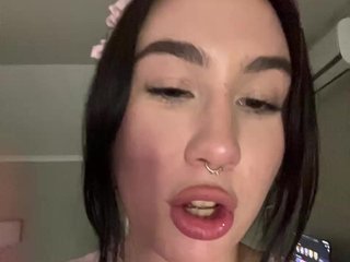 CurvyWoman- Porn Show