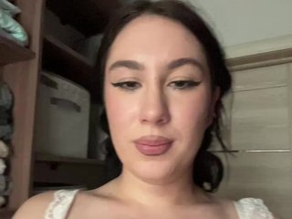 CurvyWoman- Porn Show