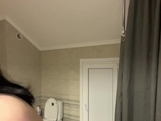 CurvyWoman- Porn Show