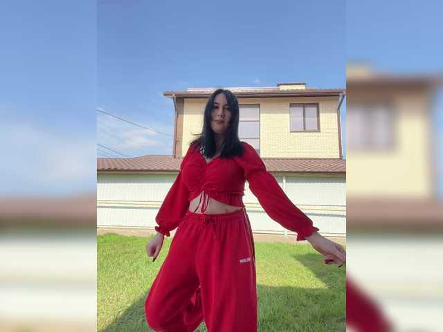 CurvyWoman-'s BongaCams show and profile