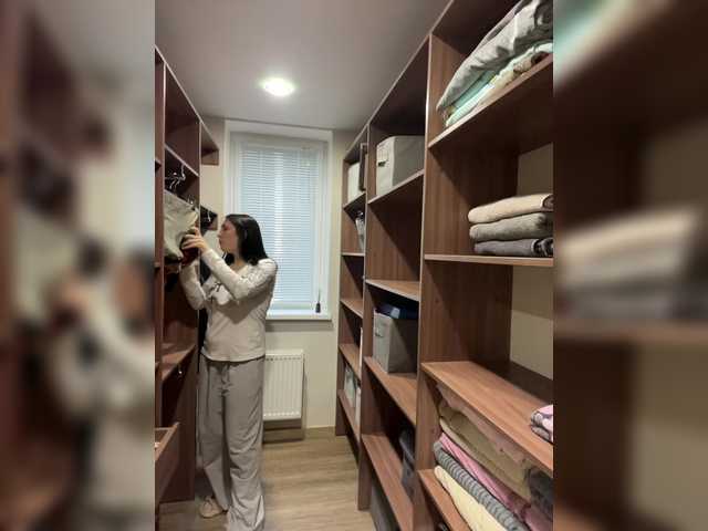 CurvyWoman-'s BongaCams show and profile