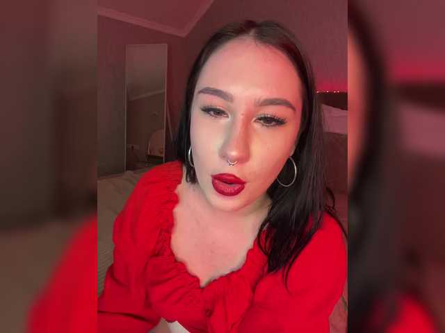 CurvyWoman-'s BongaCams show and profile