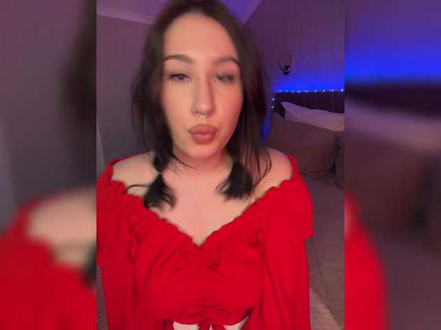 CurvyWoman-'s BongaCams show and profile