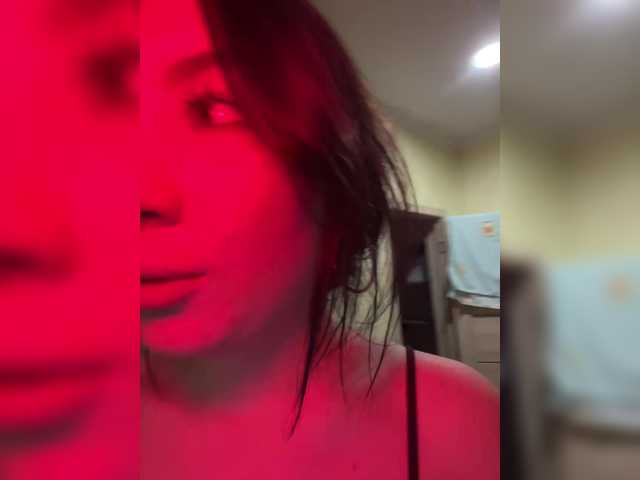 CurvyWoman-'s BongaCams show and profile