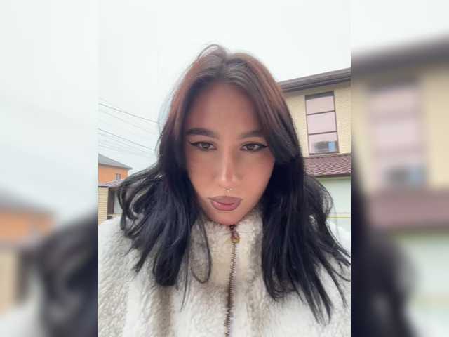 CurvyWoman-'s Thumb Image