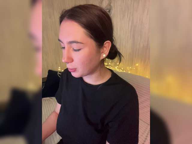 CurvyWoman-'s BongaCams show and profile