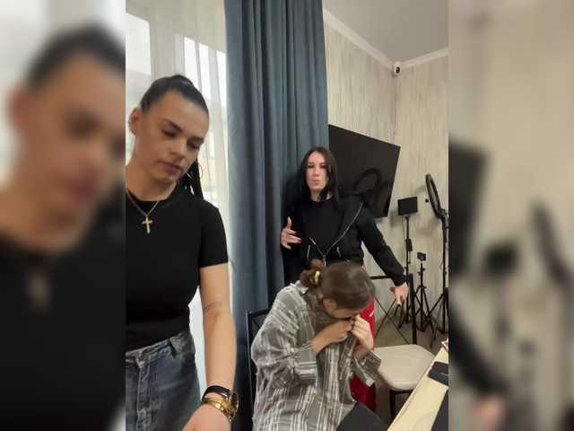 CurvyWoman-'s BongaCams show and profile