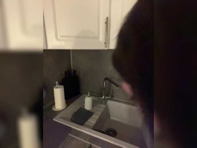 CurvyWoman-'s BongaCams show and profile