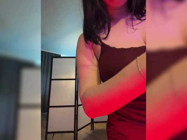 CurvyWoman-'s BongaCams show and profile