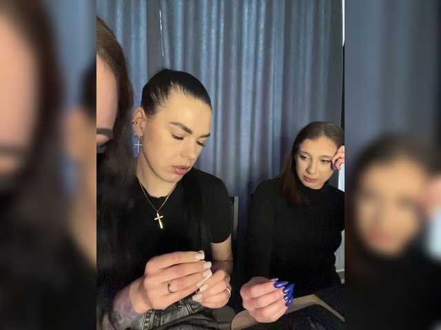 CurvyWoman- streaming now