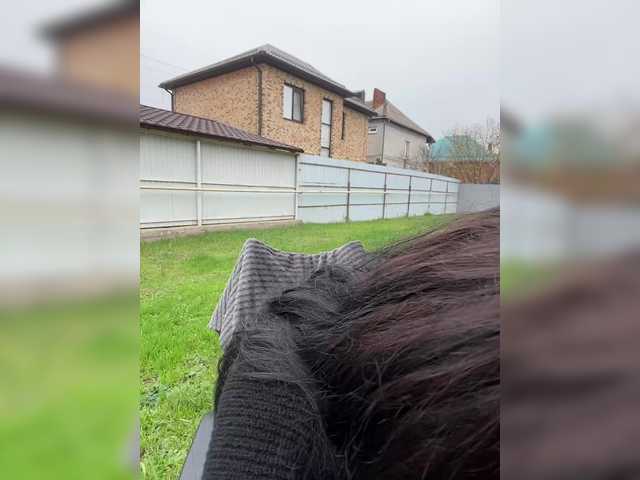  CurvyWoman- chat room