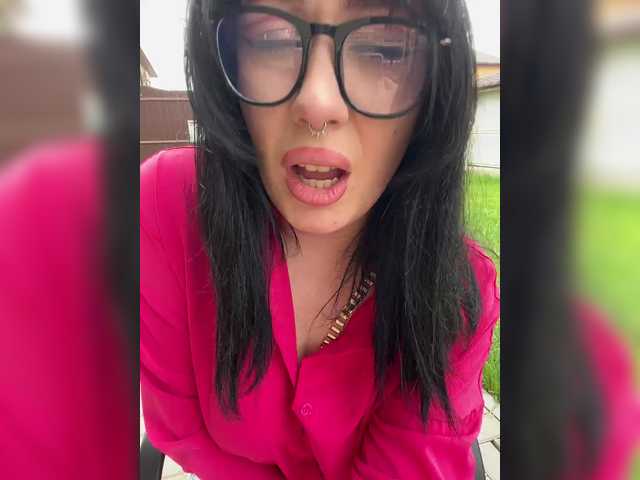 CurvyWoman-'s BongaCams profile