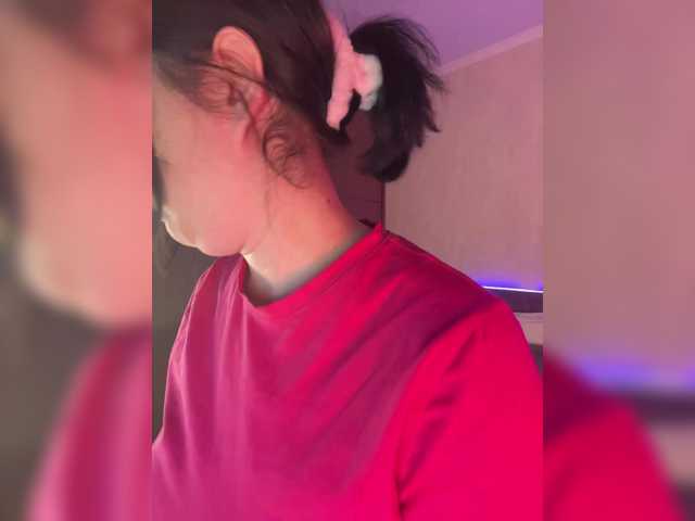 CurvyWoman-'s BongaCams show and profile