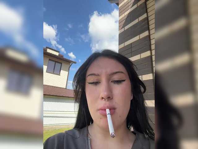  CurvyWoman- chat room