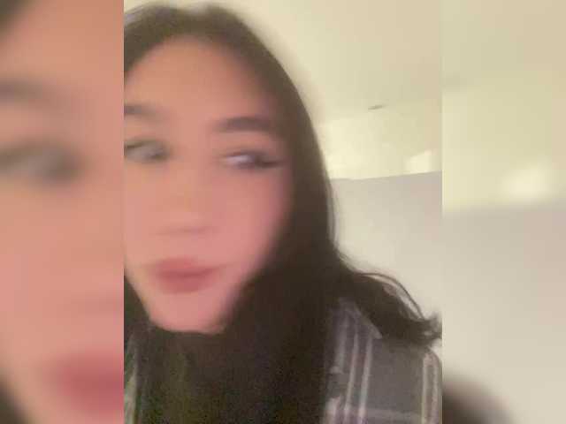 CurvyWoman-'s BongaCams show and profile