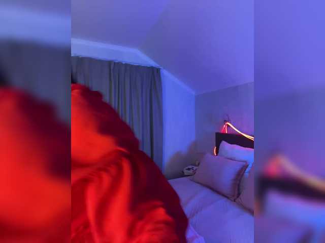  CurvyWoman- chat room