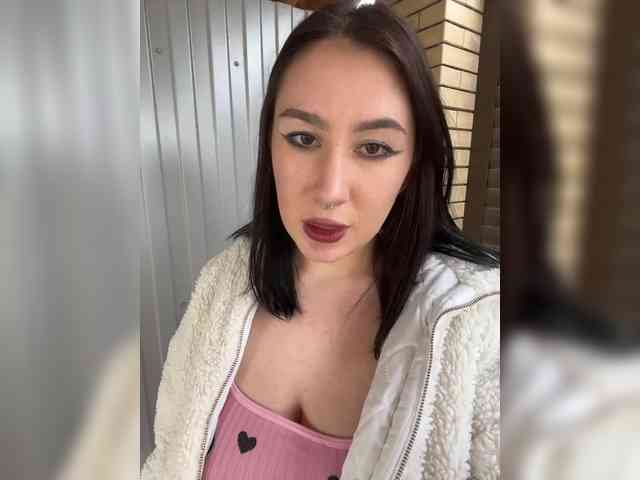 CurvyWoman- CurvyWoman-