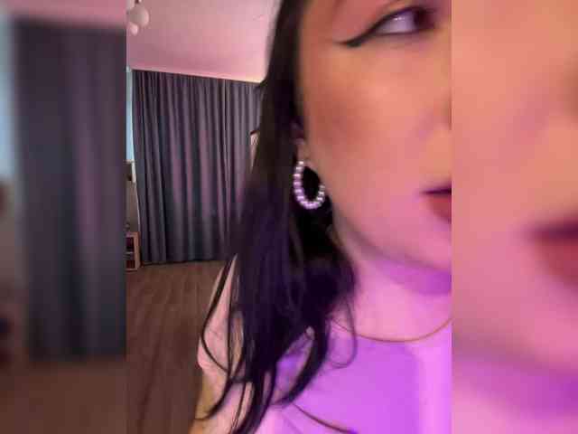 CurvyWoman- Live Webcam on BongaCams