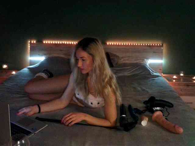 SilviaSweetheart webcam