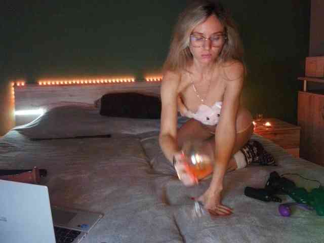 SilviaSweetheart webcam