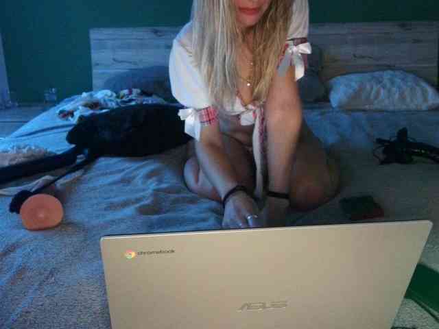 SilviaSweetheart webcam