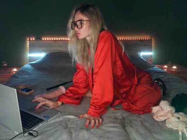 SilviaSweetheart webcam