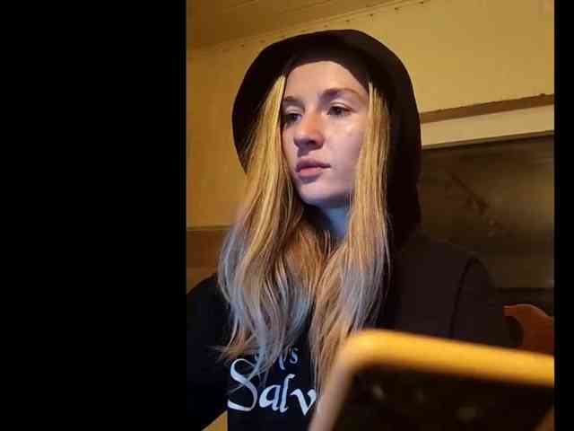 SilviaSweetheart webcam