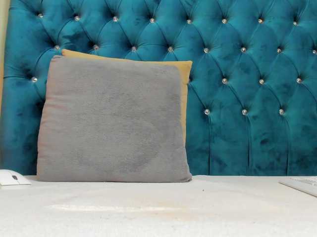 AsshleySing's BongaCams show and profile